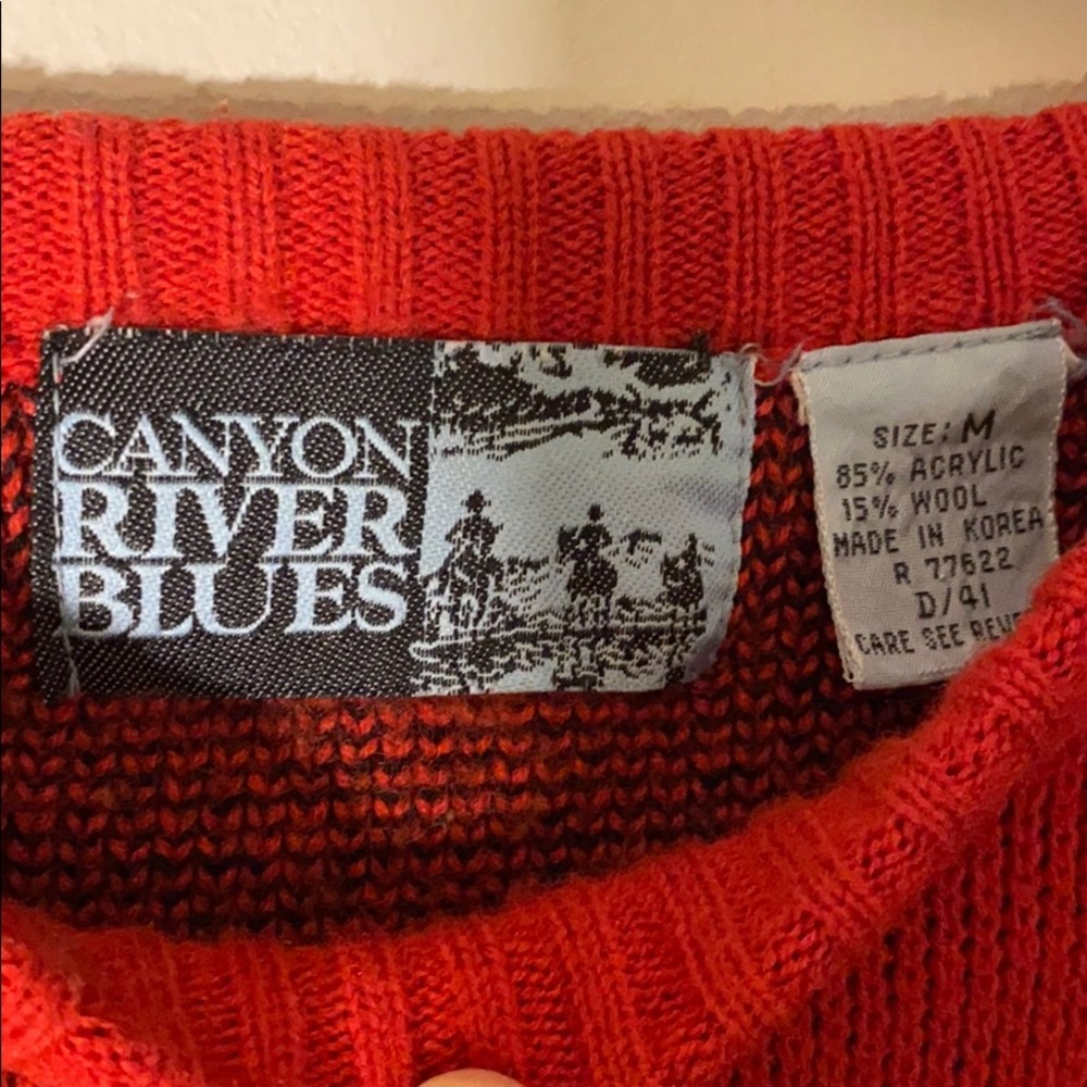 Sweater - Picture 5 of 6